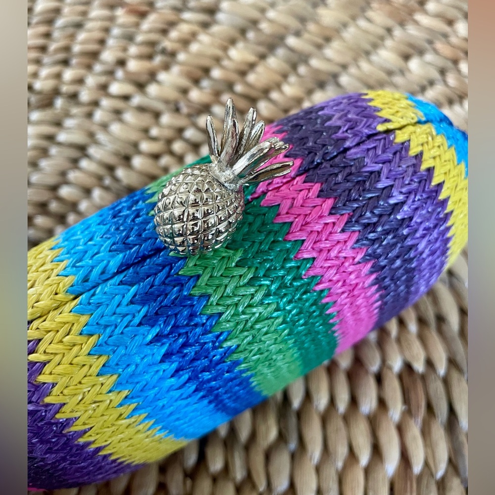 Pink Haley Zigzag Clutch W/ Pineapple Clasp - Picture 3 of 7
